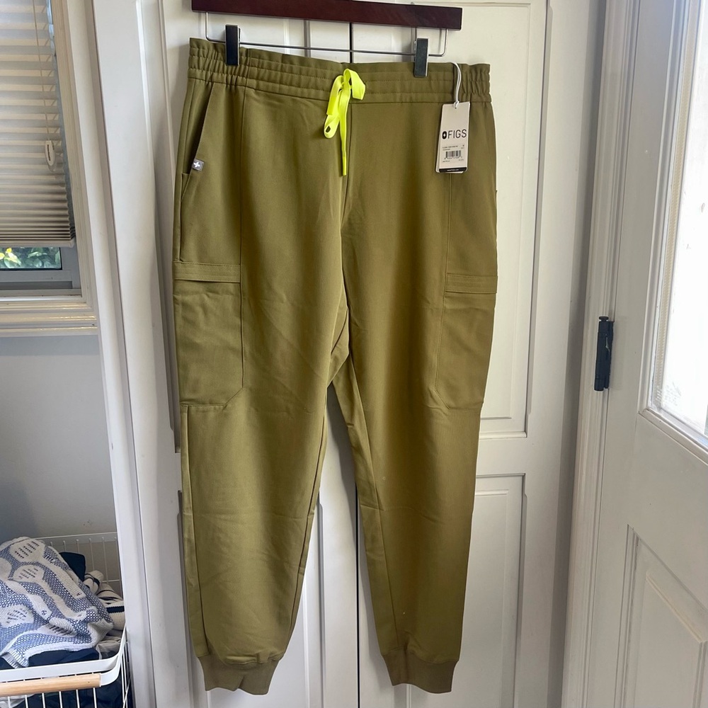 ✨ NWT Figs Lesage Jogger Size M Martini Olive - SOLD OUT Limited Edition - Picture 4 of 9